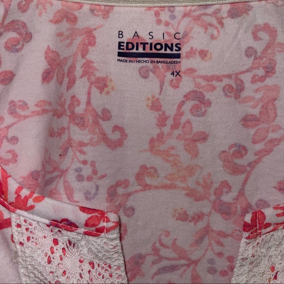 Basic Editions Short Sleeve Floral Top - Picture 2 of 2
